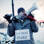 Hug_the_Police2